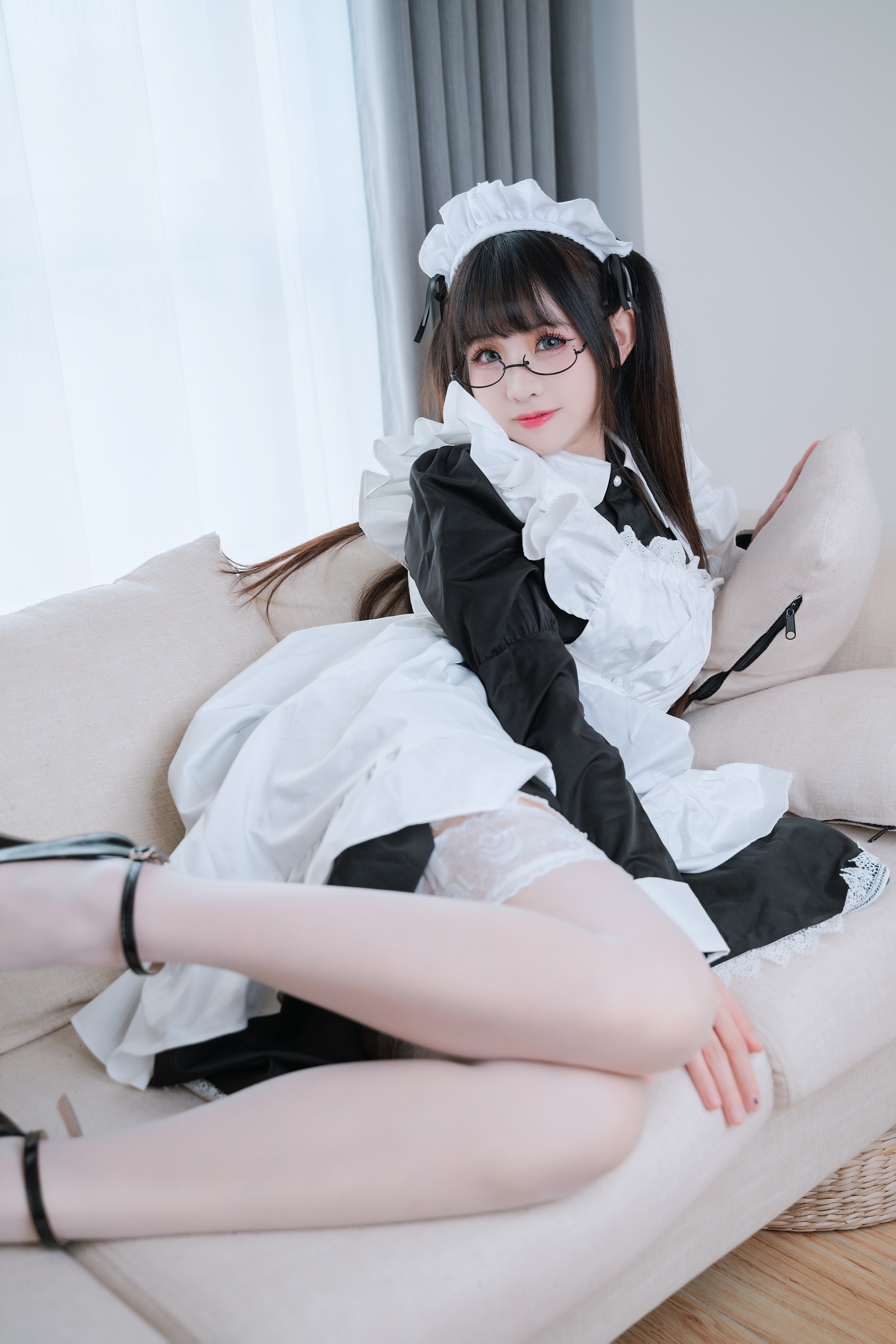 miko酱ww - NO.011 女仆 [23P]-XikXak